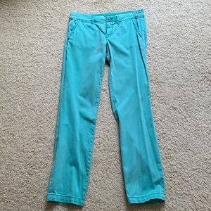 Straight leg green comfortable pants in size 28.